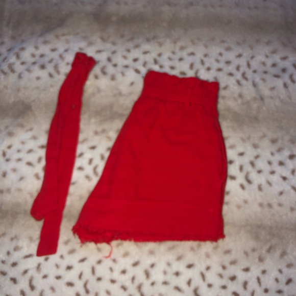 Red tie shorts - Picture 8 of 10